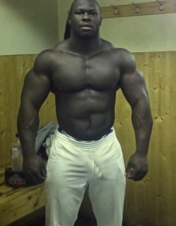 Big black. Биг Блэк Давид. Black man Beefy. Giant Black man. Strong Black guy.