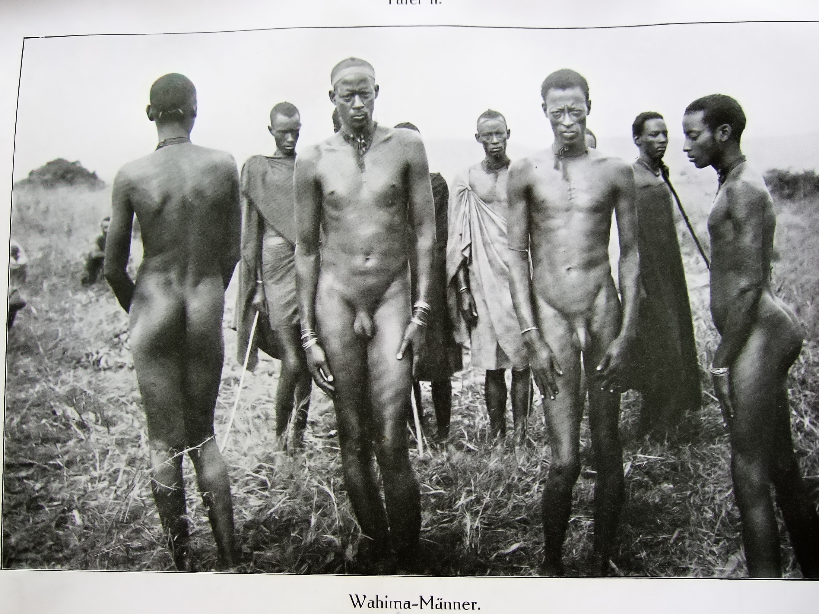 голые члены племен фото 50