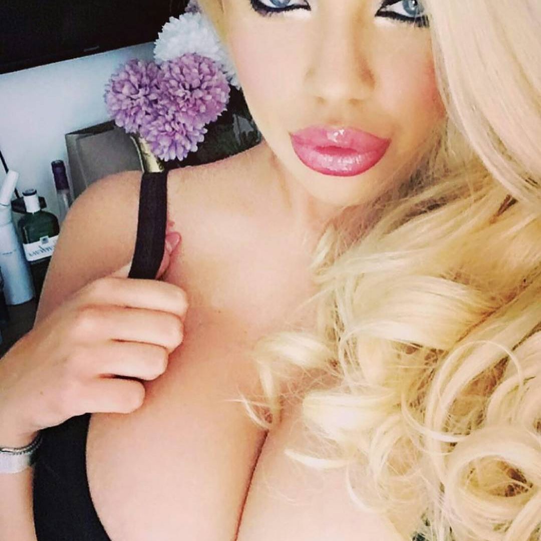 Blonde Big Lips